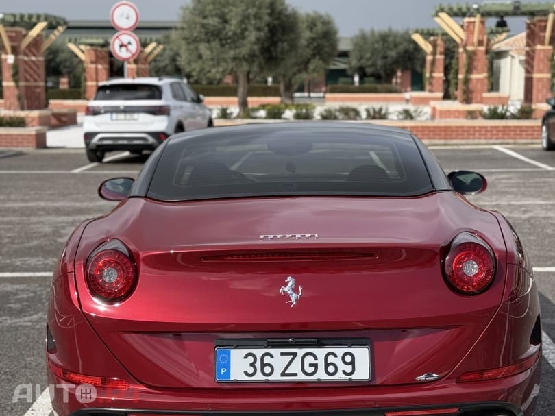 Ferrari California T