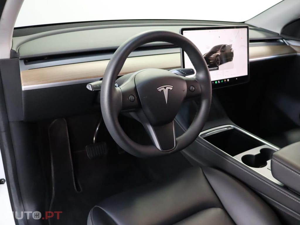 Tesla Model Y Performance Dual Motor AWD