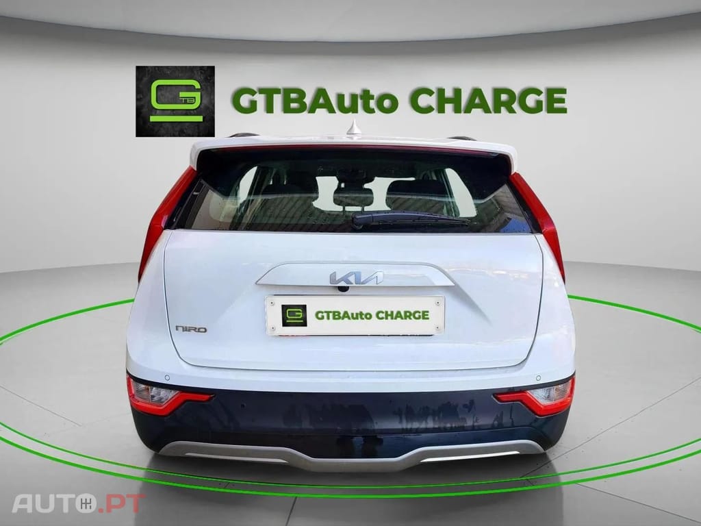 Kia Niro EV 64 kWh I.V.A DEDUTÍVEL 