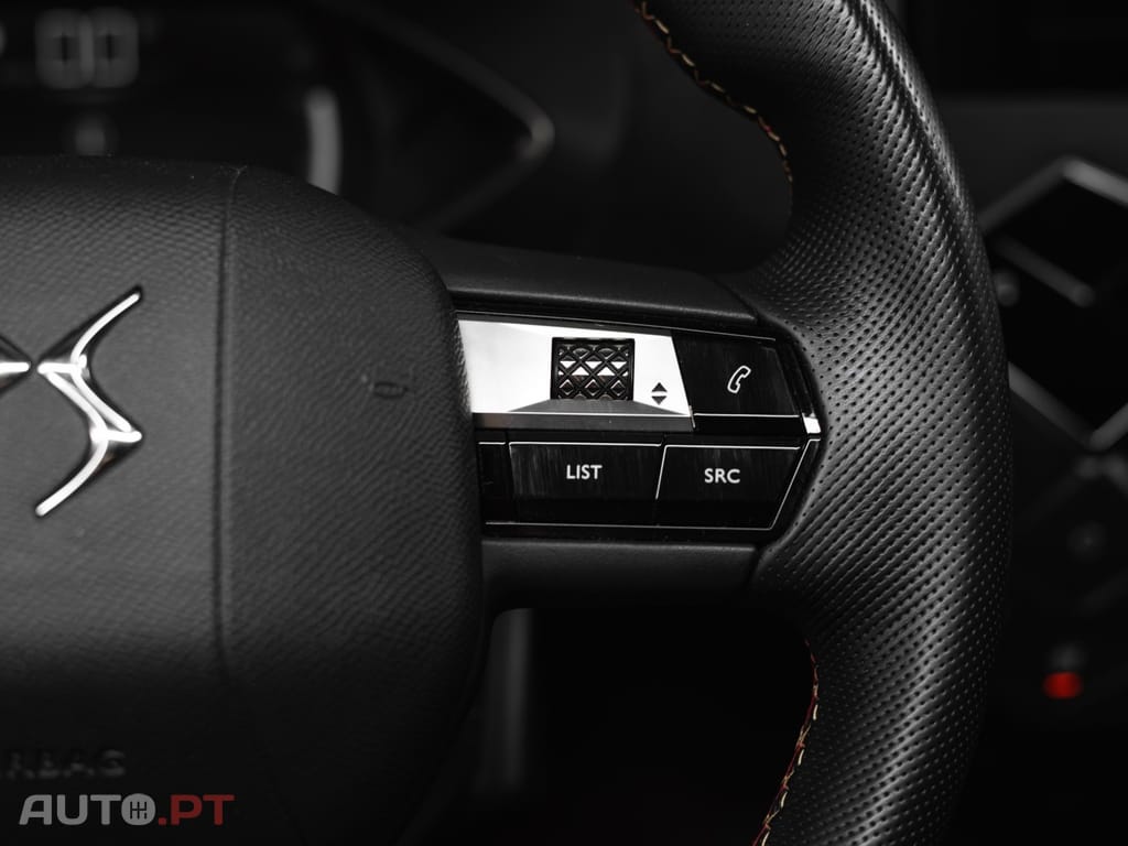 DS DS3 Crossback E-TENSE PERFORMANCE LINE