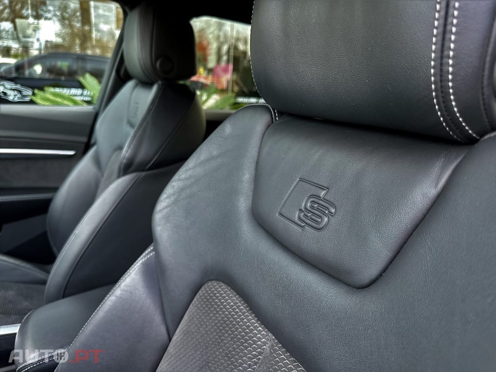 Audi E-Tron 55 quattro S line