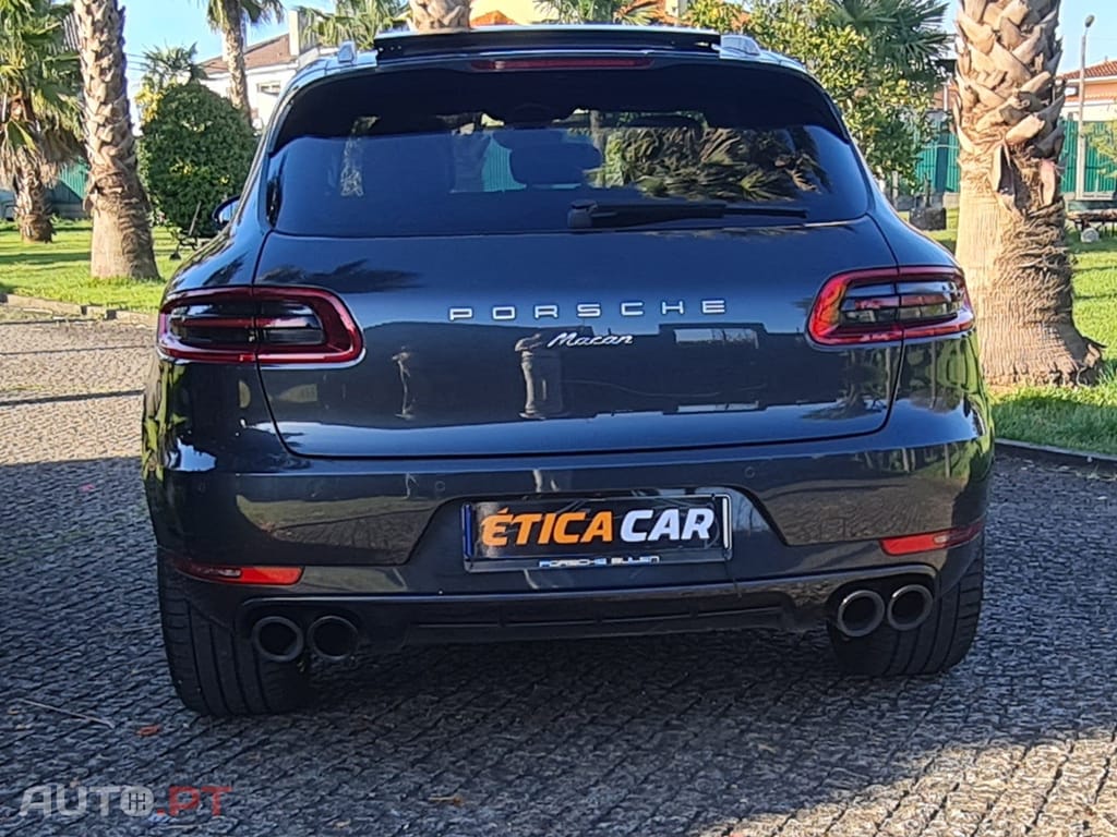 Porsche Macan Outro