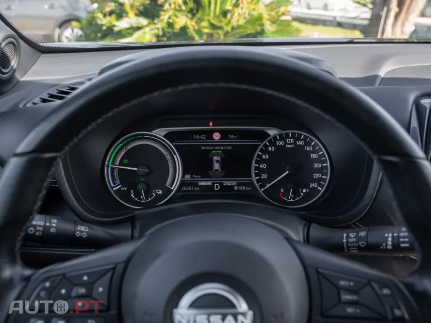 Nissan Juke 1.6 Hybrid N-Connecta NAV.