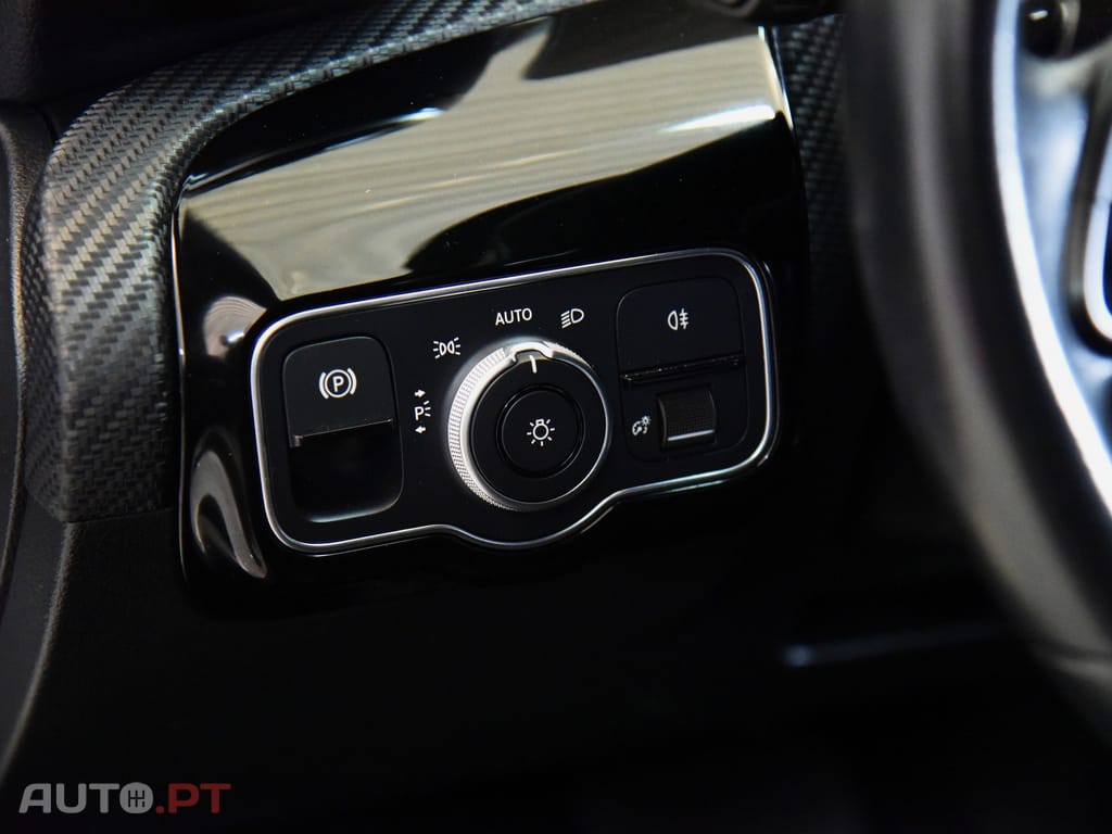 Mercedes-Benz A 180 D AUTO. SEDAN