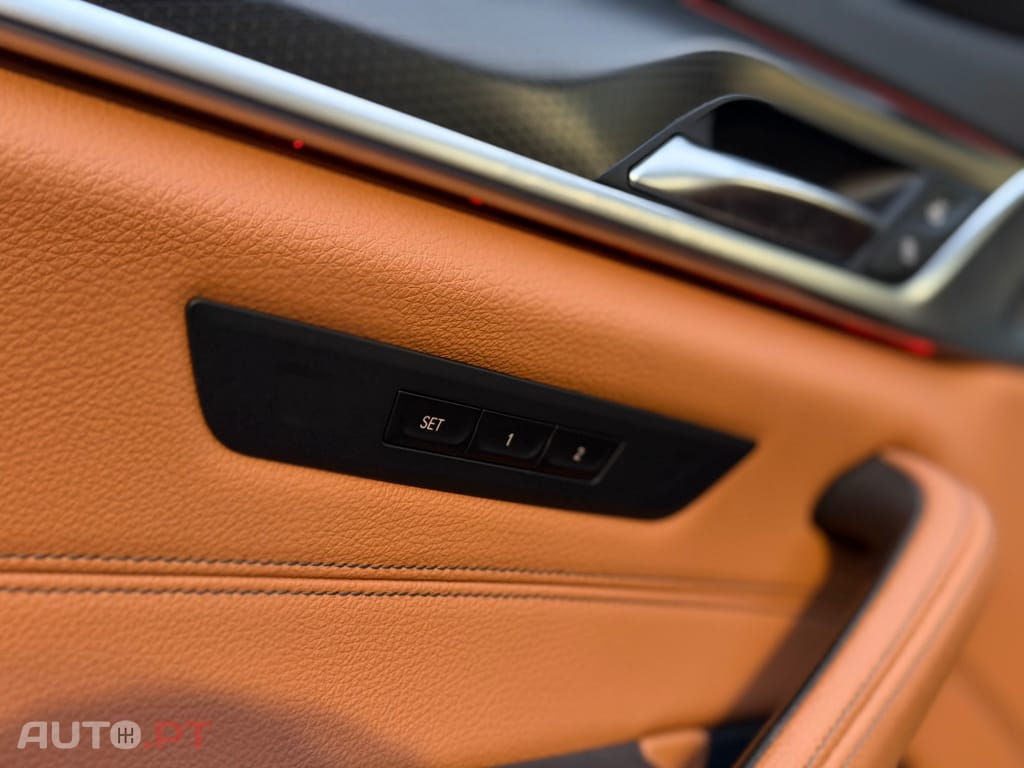 BMW 530 e Pack Desportivo M