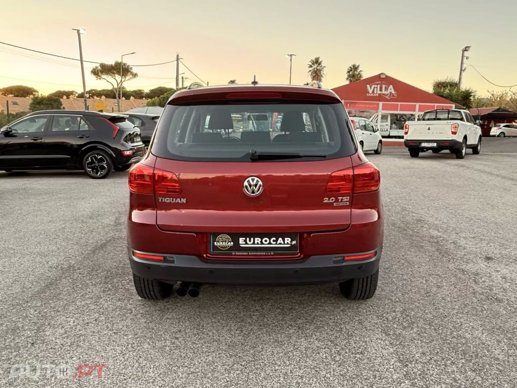 Volkswagen Tiguan 2.0 TSI 4Motion (BlueMotion ) DSG Comfortline — fotografia 23