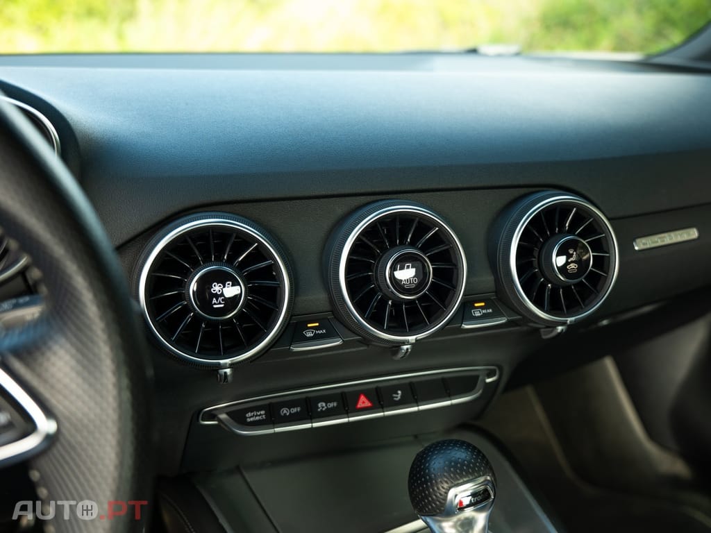 Audi TT 2.0 TFSI quattro S-line S tronic