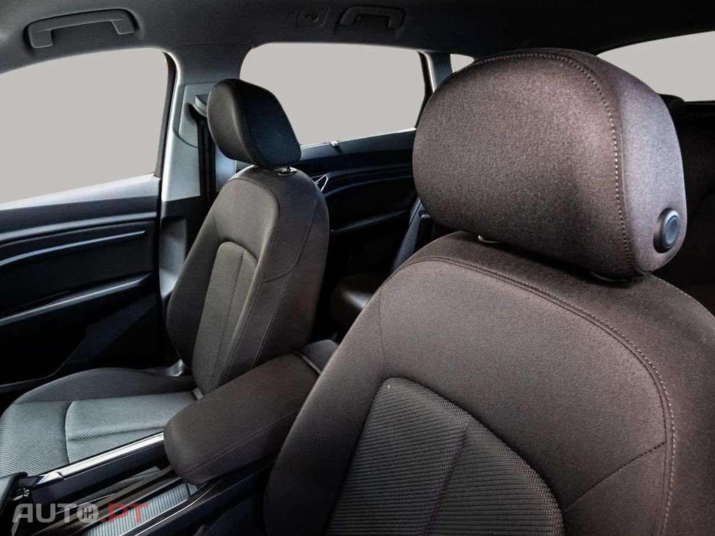 Audi E-Tron I.V.A DEDUTÍVEL  50 quattro advanced 