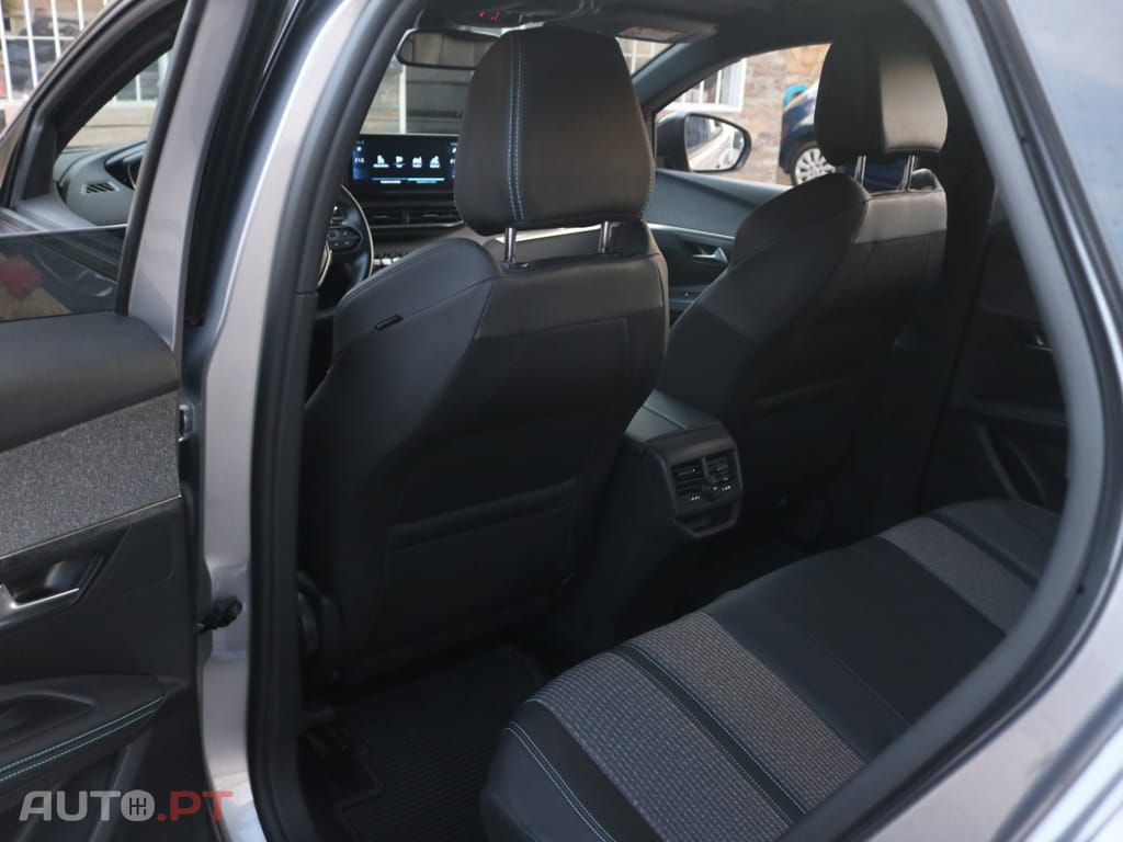 Peugeot 3008 1.5 BlueHDi Allure Pack EAT8