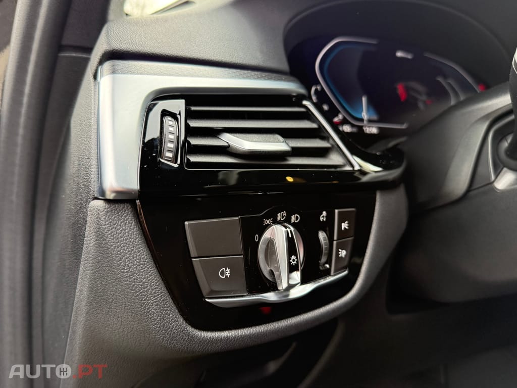 BMW 530 e Pack Desportivo M