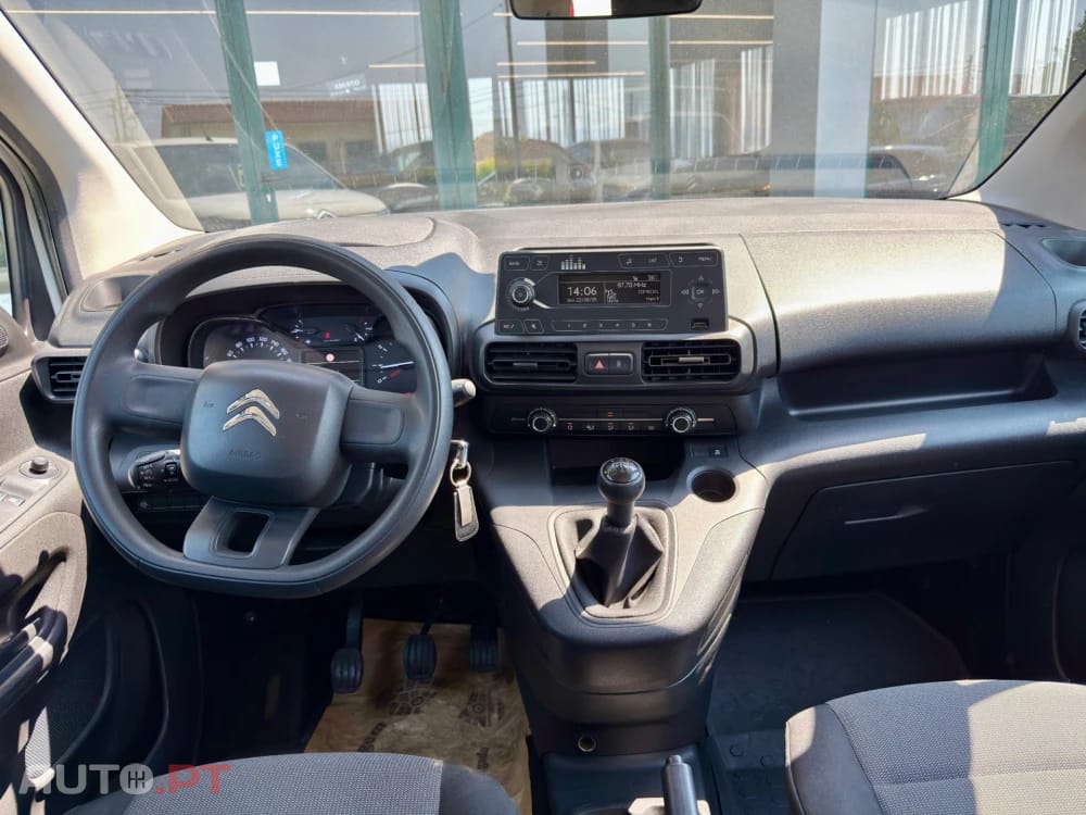 Citroen Berlingo Outro