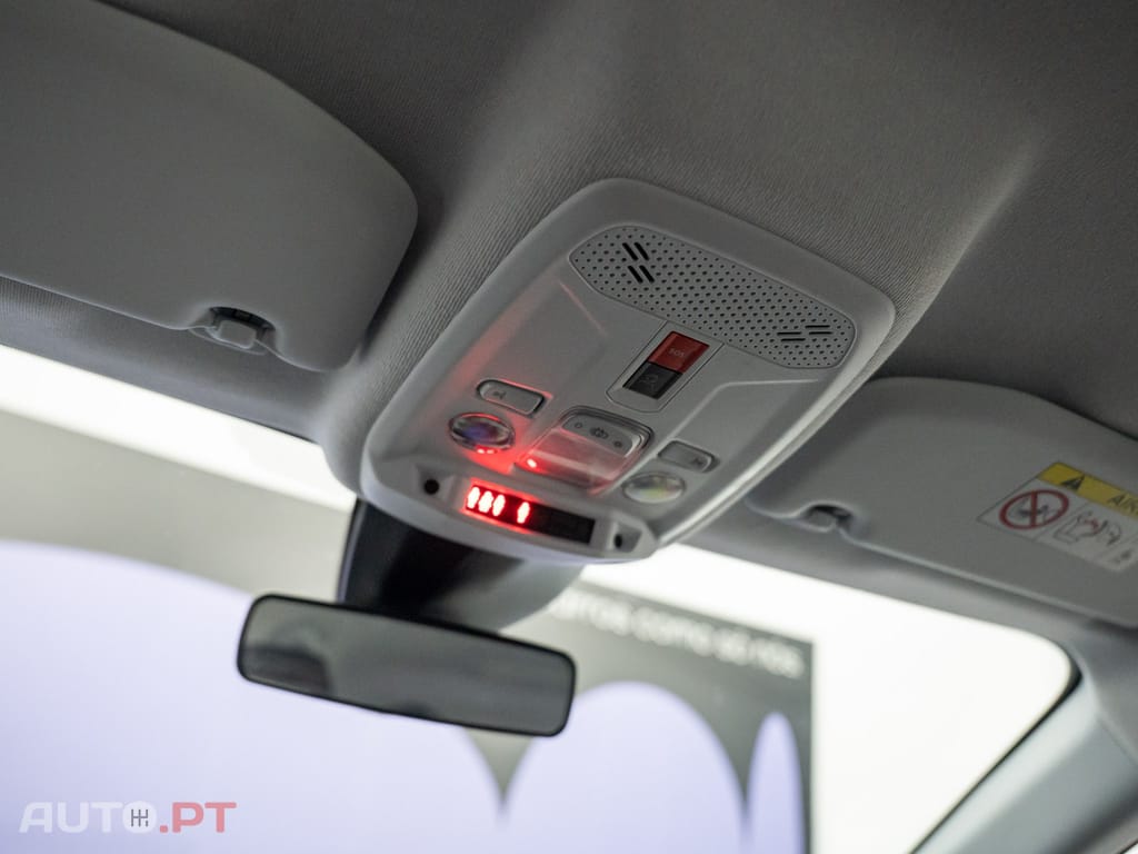 Peugeot 208 1.2 Hybrid SE Style e-DCS6