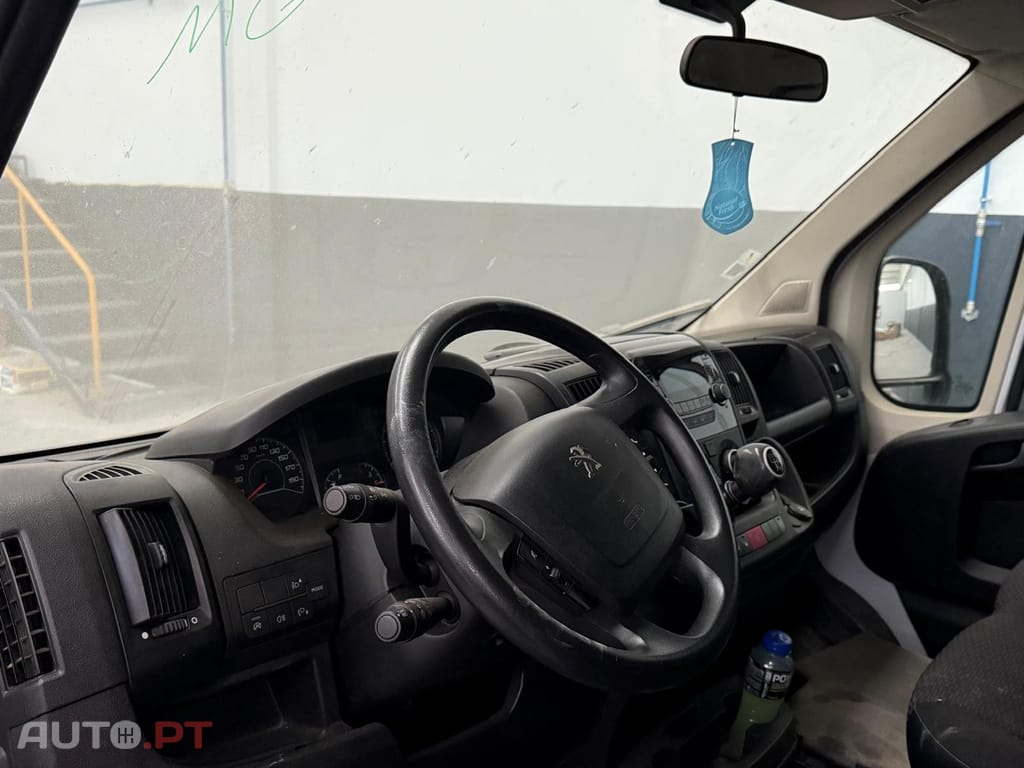 Peugeot Boxer 2.2 BlueHDi 335 L3 CD
