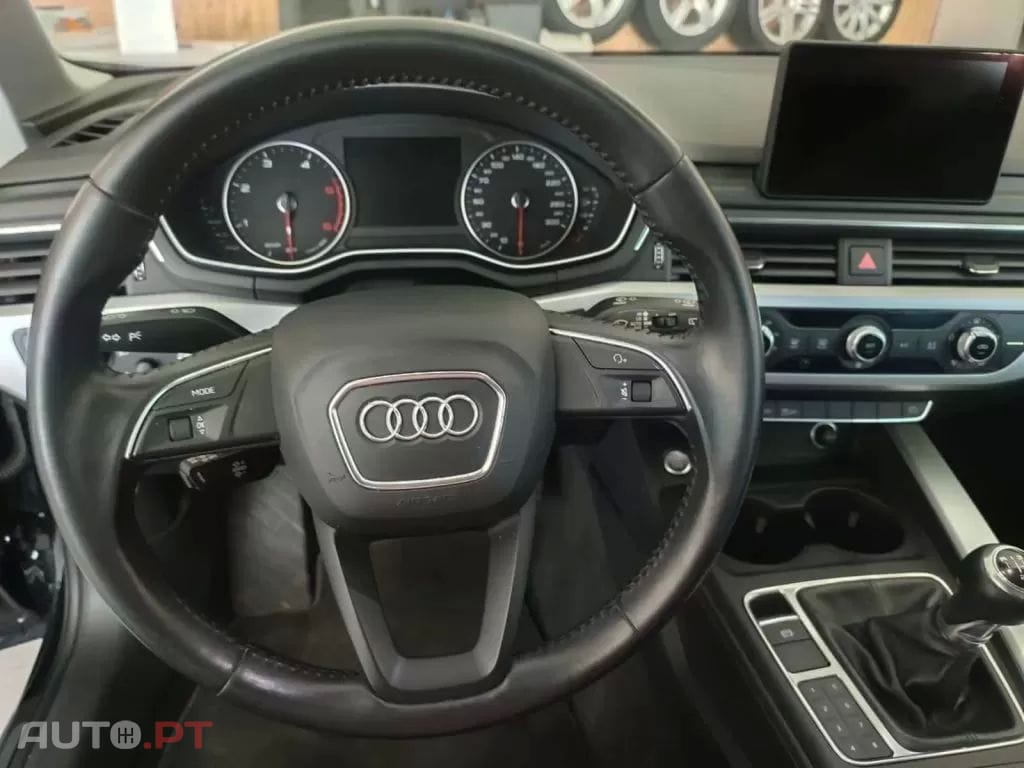 Audi A4 Avant 2.0 TDI foto 5
