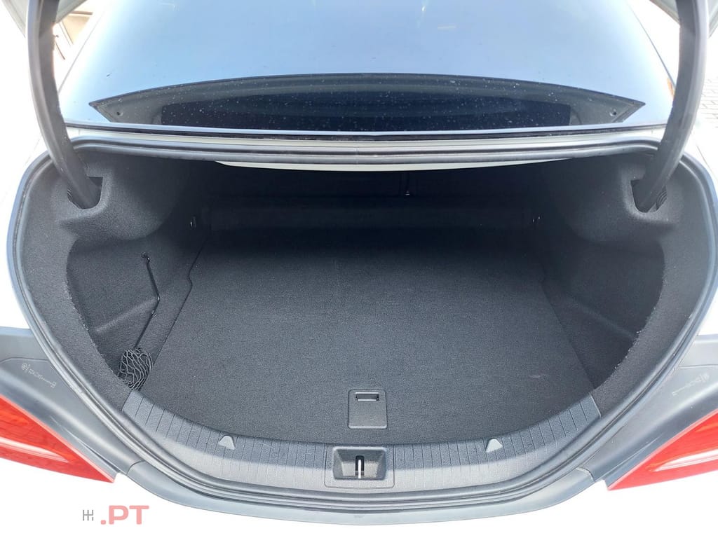 Mercedes-Benz CLA 200 CDi AMG Line