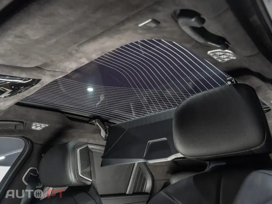 BMW 750 750e xDrive Pack Desportivo M