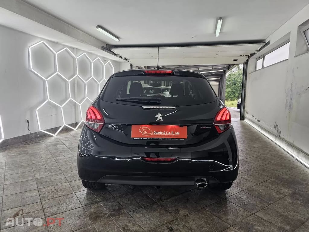 Peugeot 208 1.2 PureTech GT Line EAT6