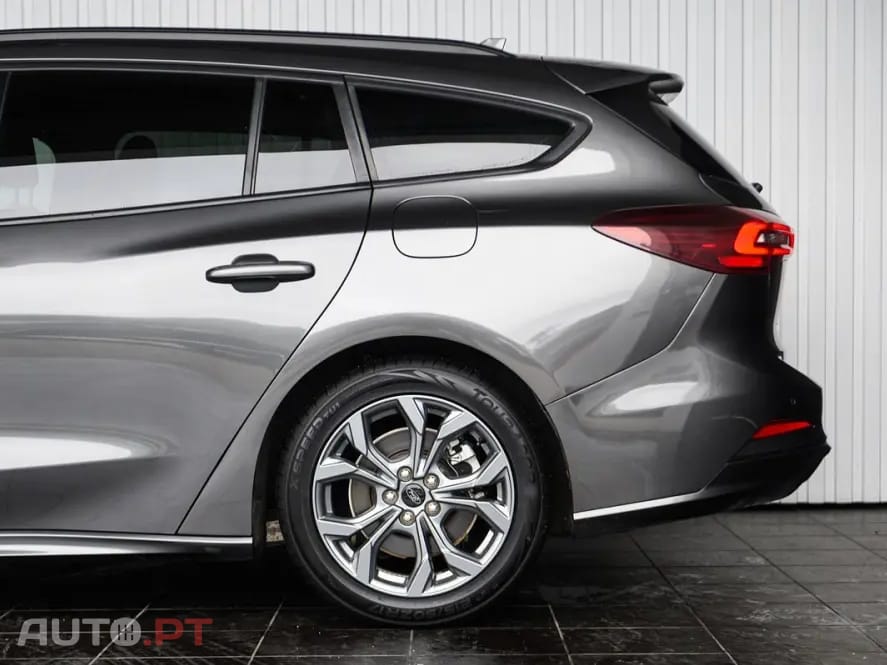 Ford Focus SW 1.0 EcoBoost ST-Line