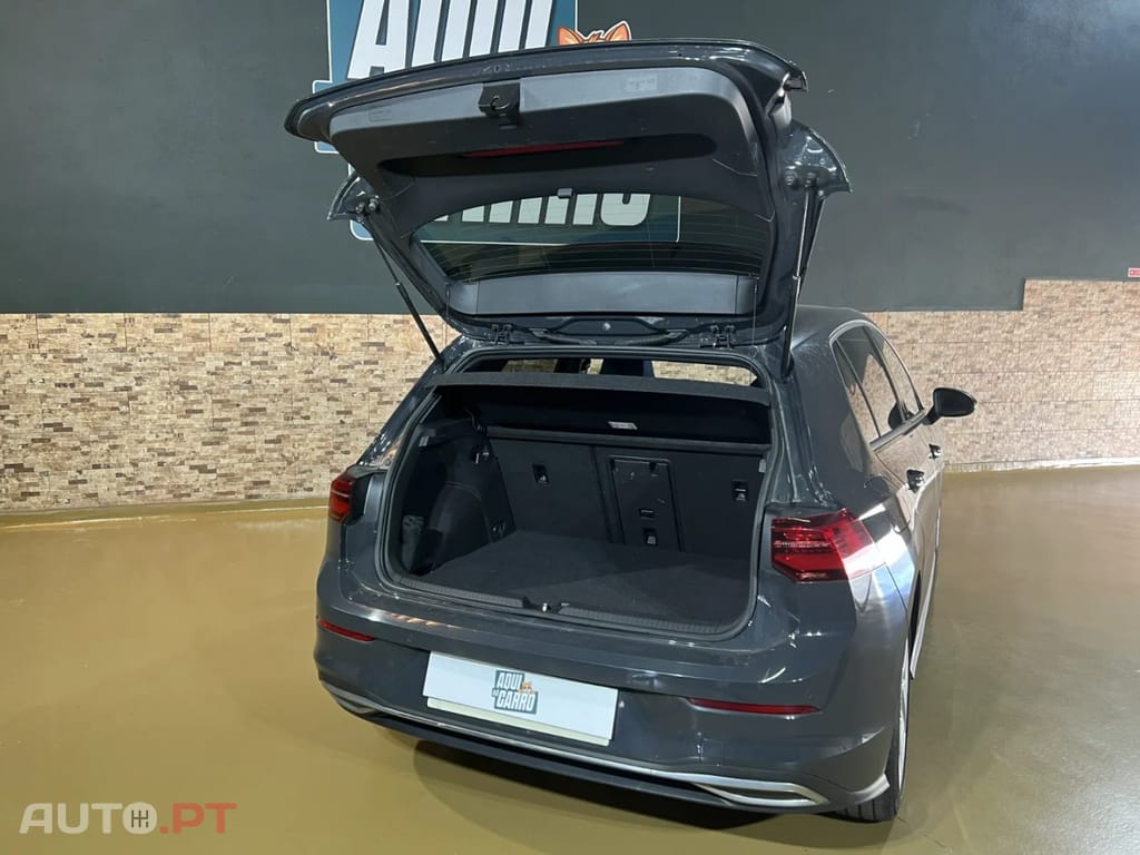 Volkswagen Golf VIII 1.4 GTE Plug-in Hybrid