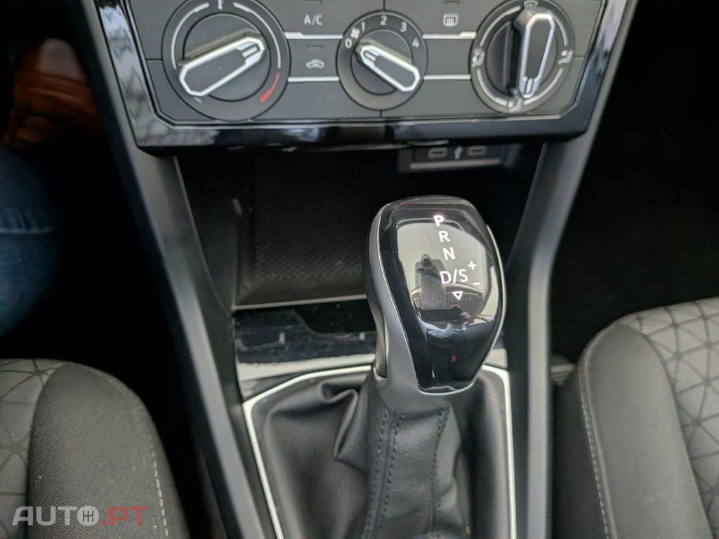 Volkswagen T-Cross 1.0 TSI Life DSG