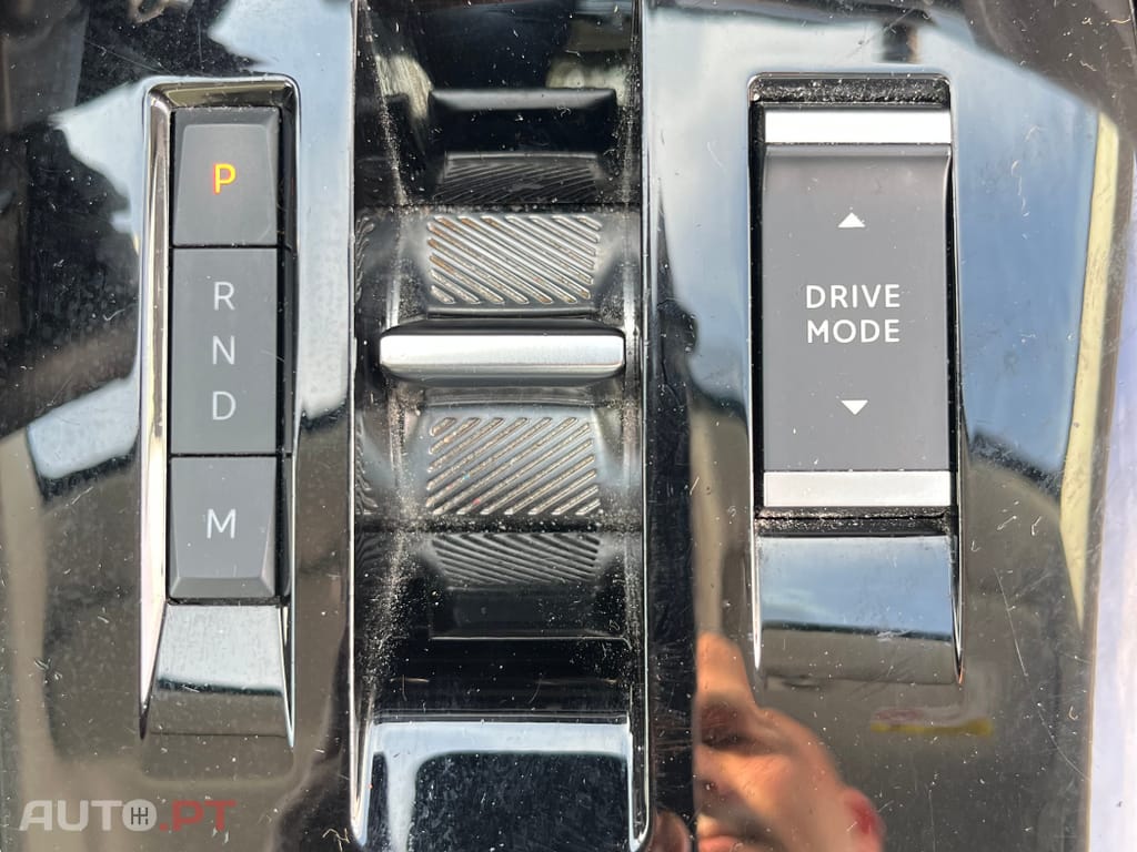 Citroen C4 PureTech 130 Stop&Start EAT8 SHINE