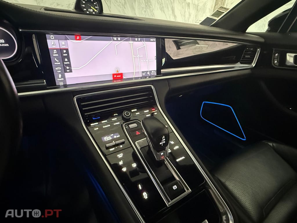 Porsche Panamera 4 E-Hybrid Plug-in