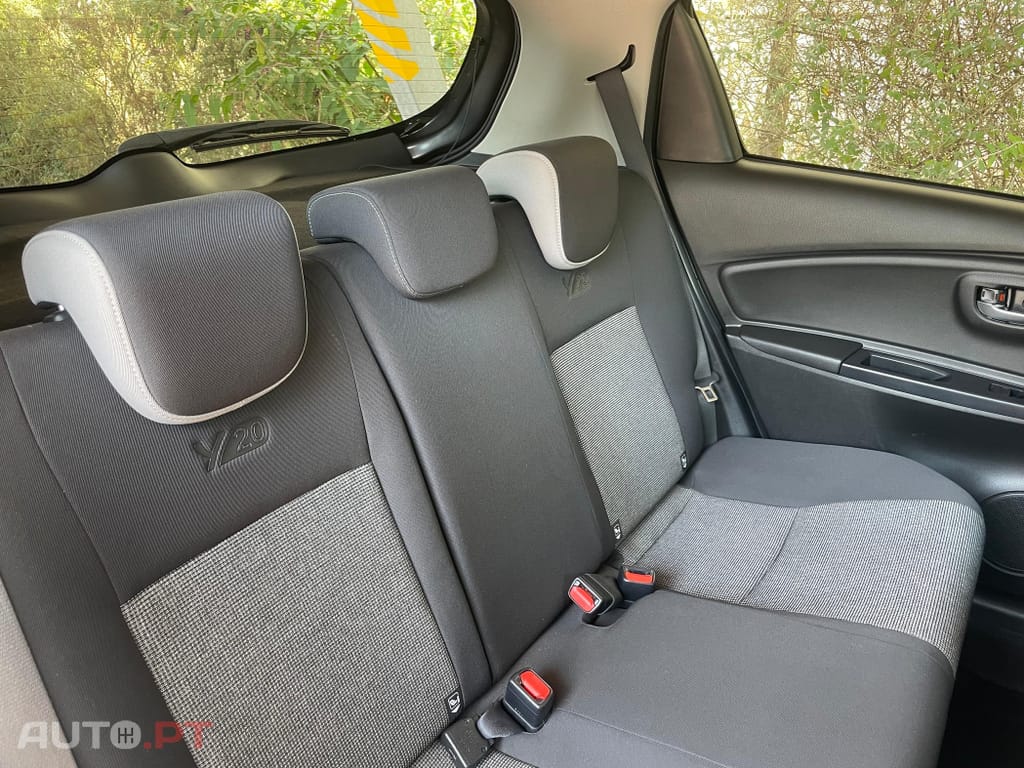 Toyota Yaris 1.0 VVT-i 20 Anos