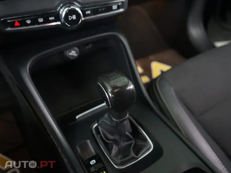 Volvo XC40 2.0 D3 Momentum