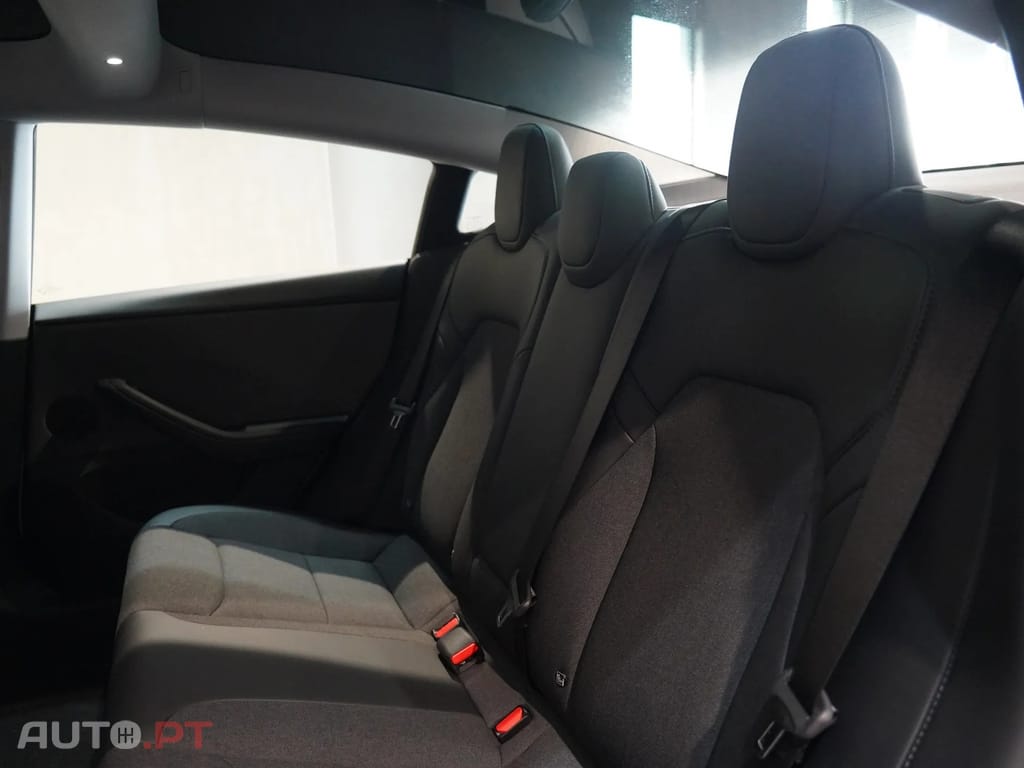 Tesla Model 3 Tração Traseira