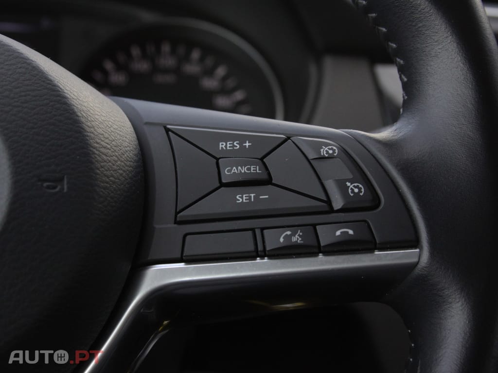 Nissan Qashqai Outro