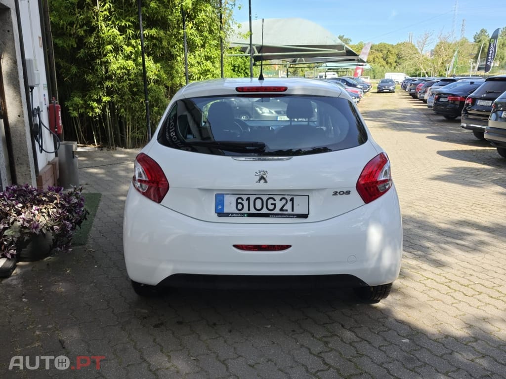Peugeot 208 1.4 HDi