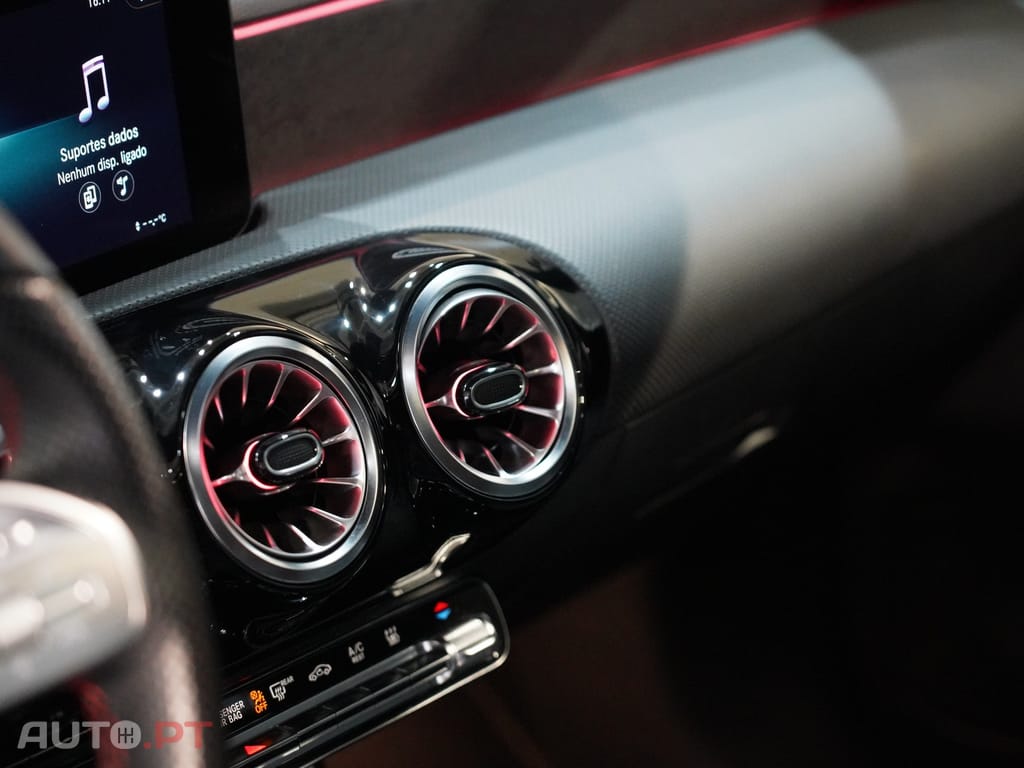 Mercedes-Benz A 250 AMG Line