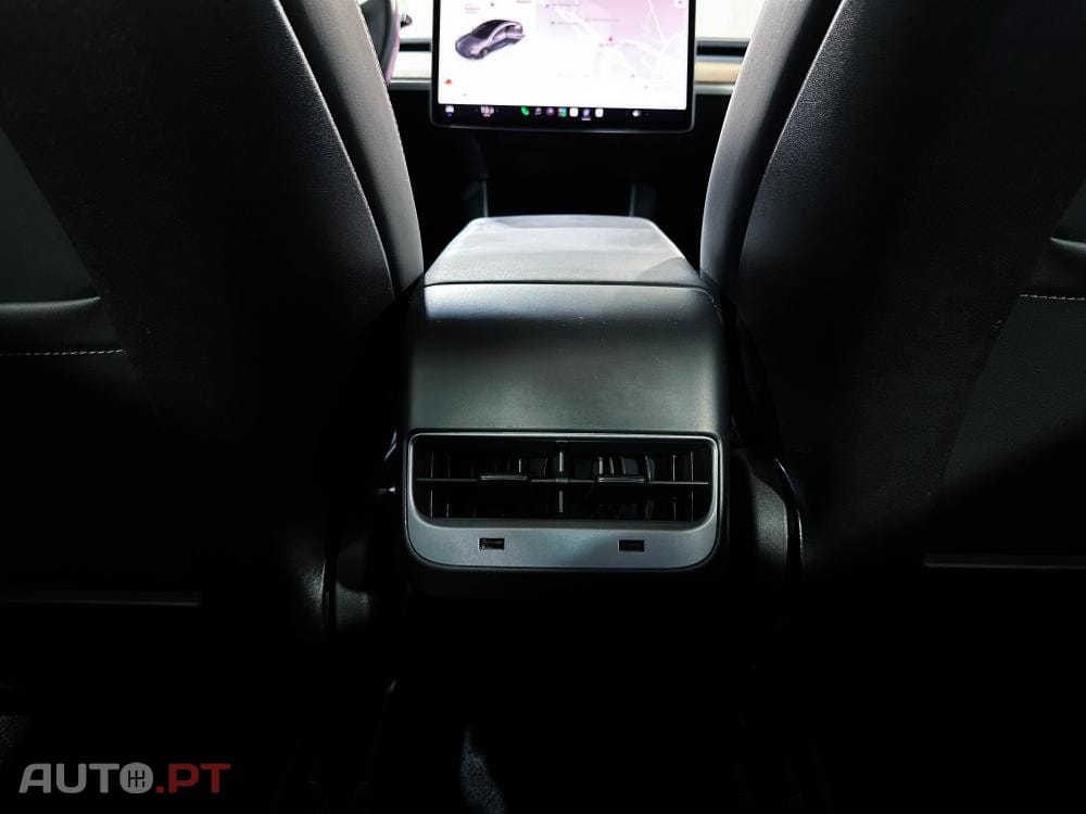 Tesla Model 3 Long-Range Dual Motor AWD