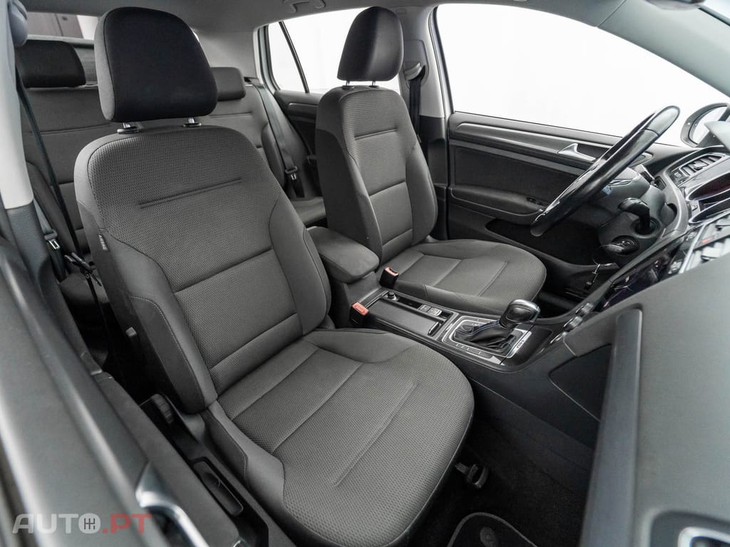 Volkswagen e-Golf AC/DC