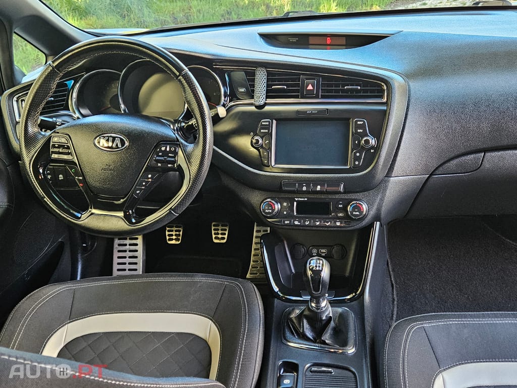 Kia Ceed SW 1.6 GT Line