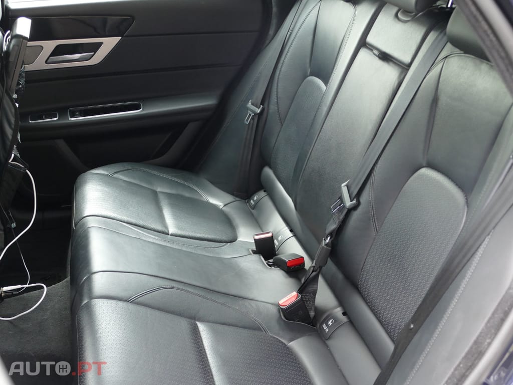 Jaguar XF 2.0 D Prestige Aut.