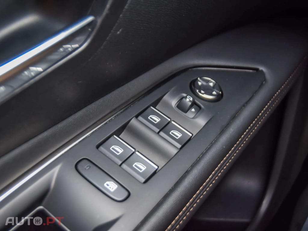 Peugeot 3008 1.6 Hybrid GT e-EAT8