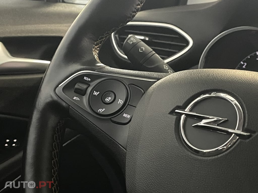 Opel Crossland X 1.2 T Innovation