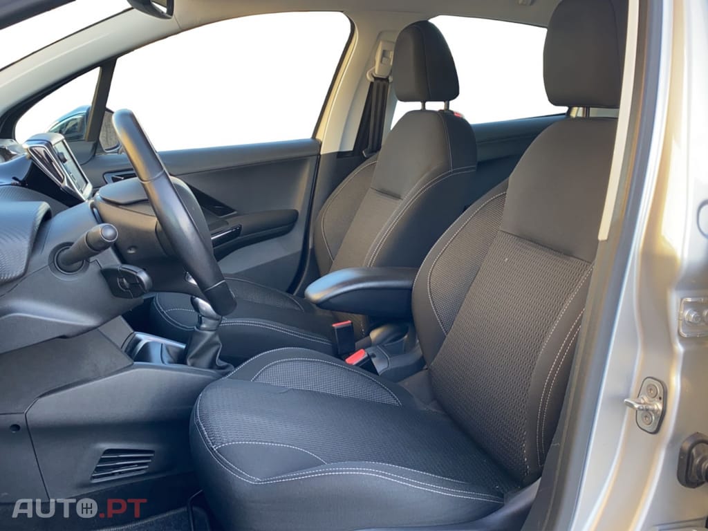 Peugeot 208 1.2 PureTech Allure