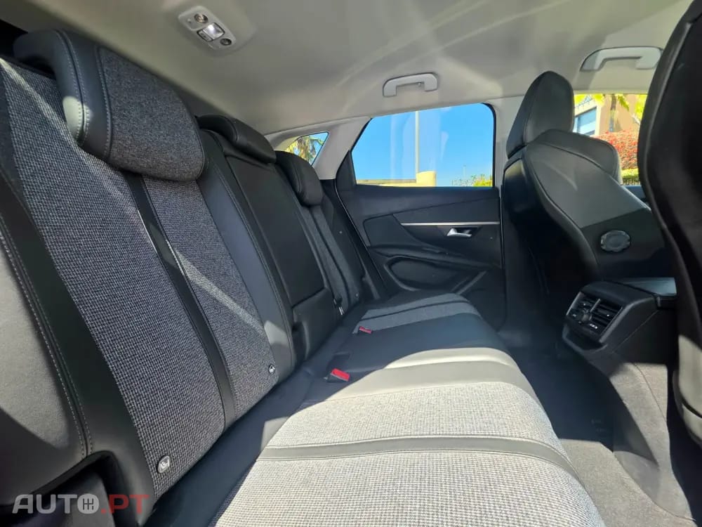 Peugeot 3008 1.2 PureTech Allure