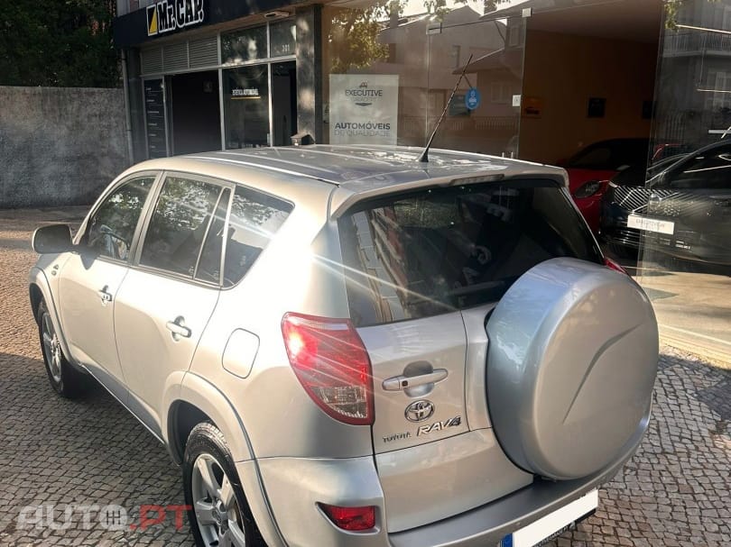 Toyota RAV4 2.2 D-4D X NAVI+RF+BM