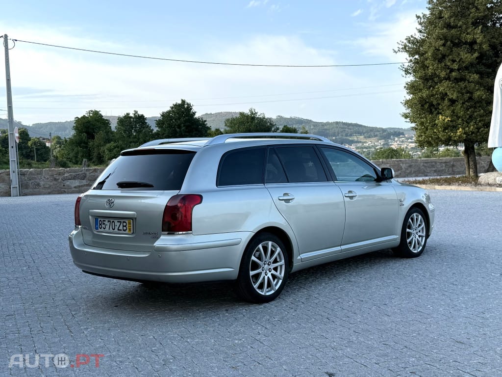 Toyota Avensis 2.0 D4D Sol
