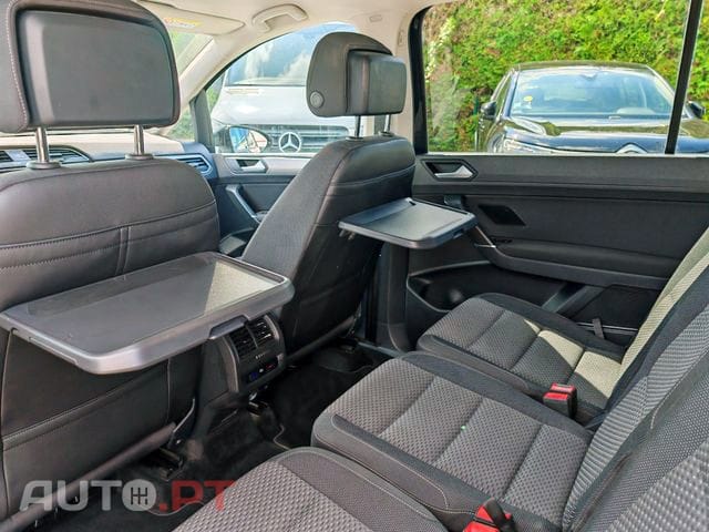 Volkswagen Touran 2.0 TDI Confortline DSG