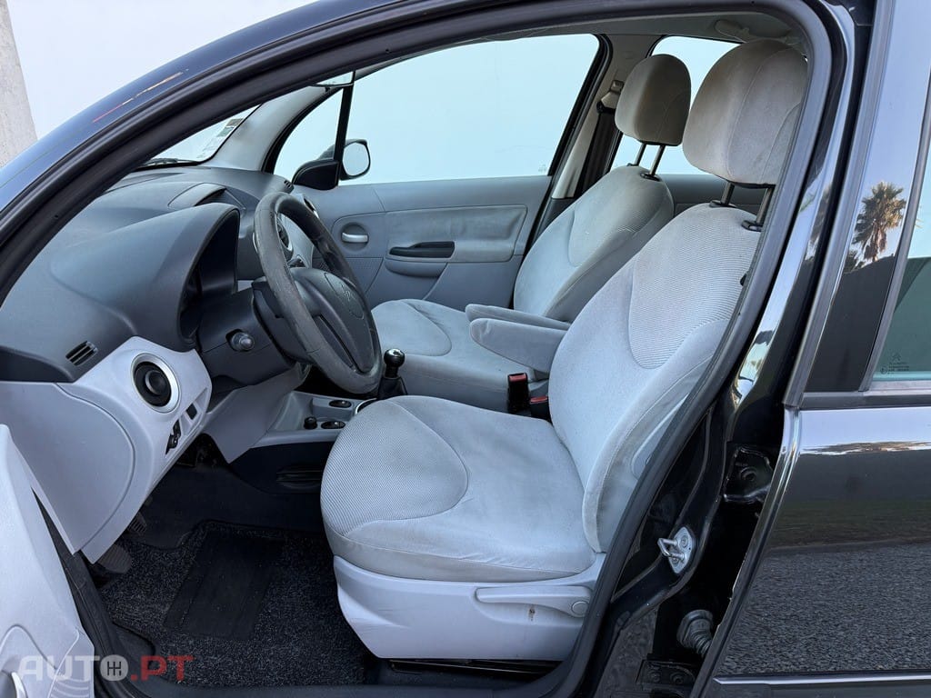 Citroën C3 1.1 Airdream Seduction — fotografia 8