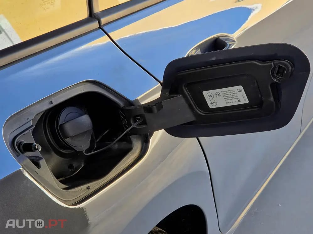 Volkswagen Golf Variant 1.0 eTSI Life DSG
