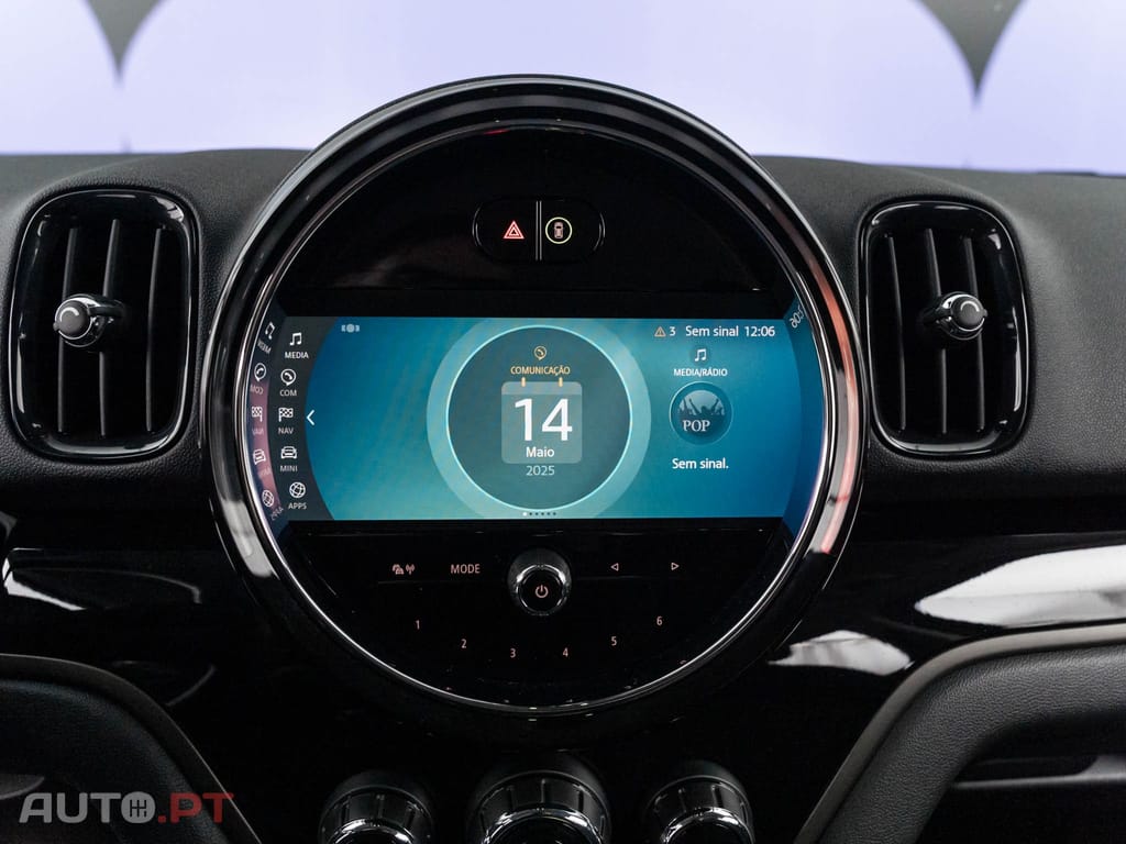 MINI Countryman Cooper SE Premium Essential Auto