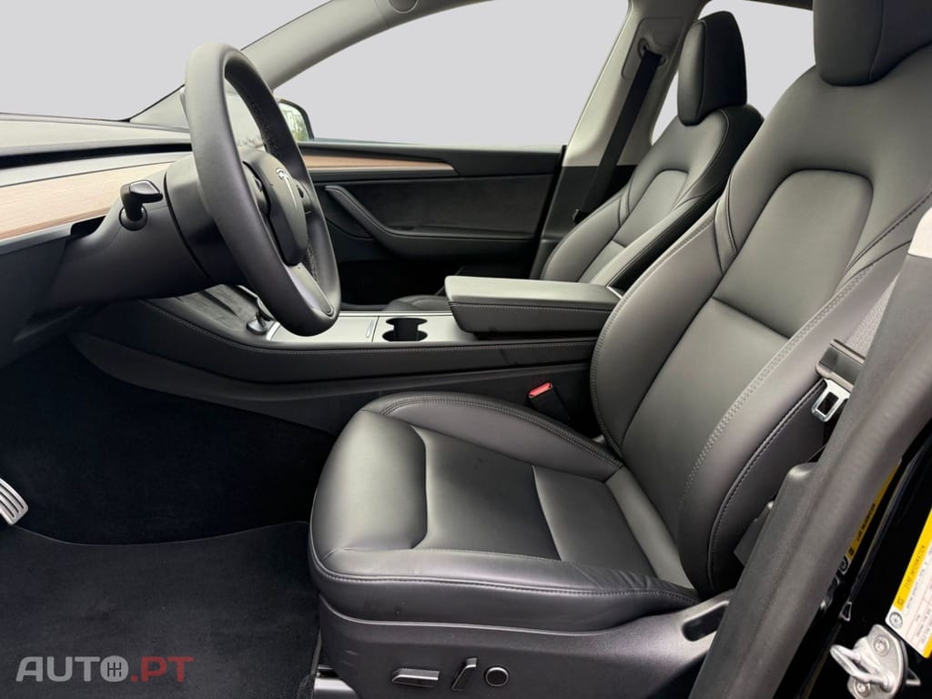 Tesla Model Y I.V.A DEDUTIVEL Performance AWD 