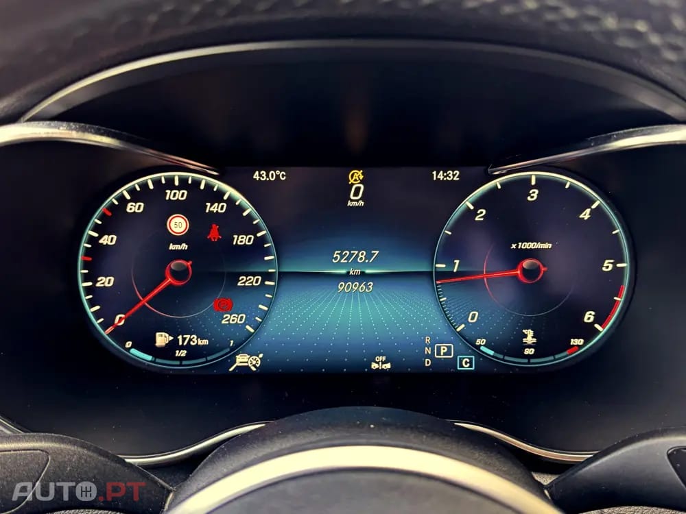 Mercedes-Benz C 220 d 9G-TRONIC AMG Line