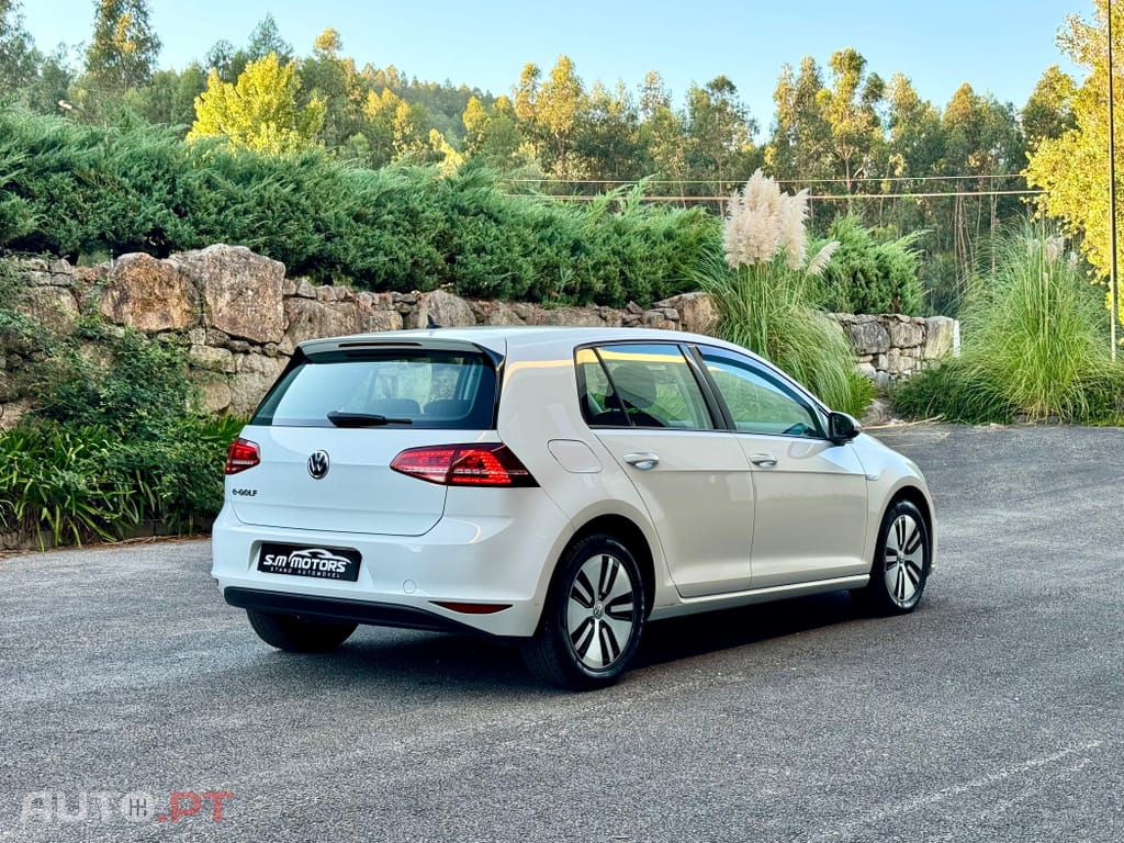 Volkswagen e-Golf AC/DC