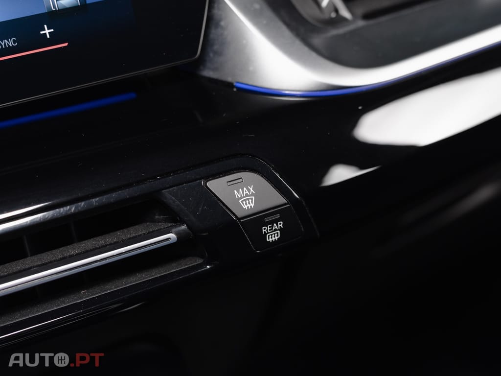 BMW X1 xDrive25e Pack Desportivo M